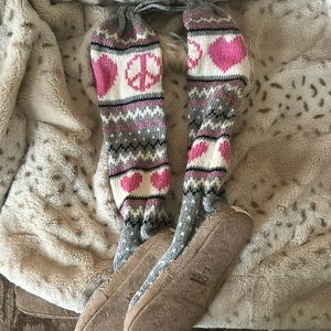 vs pink moccasin slippers